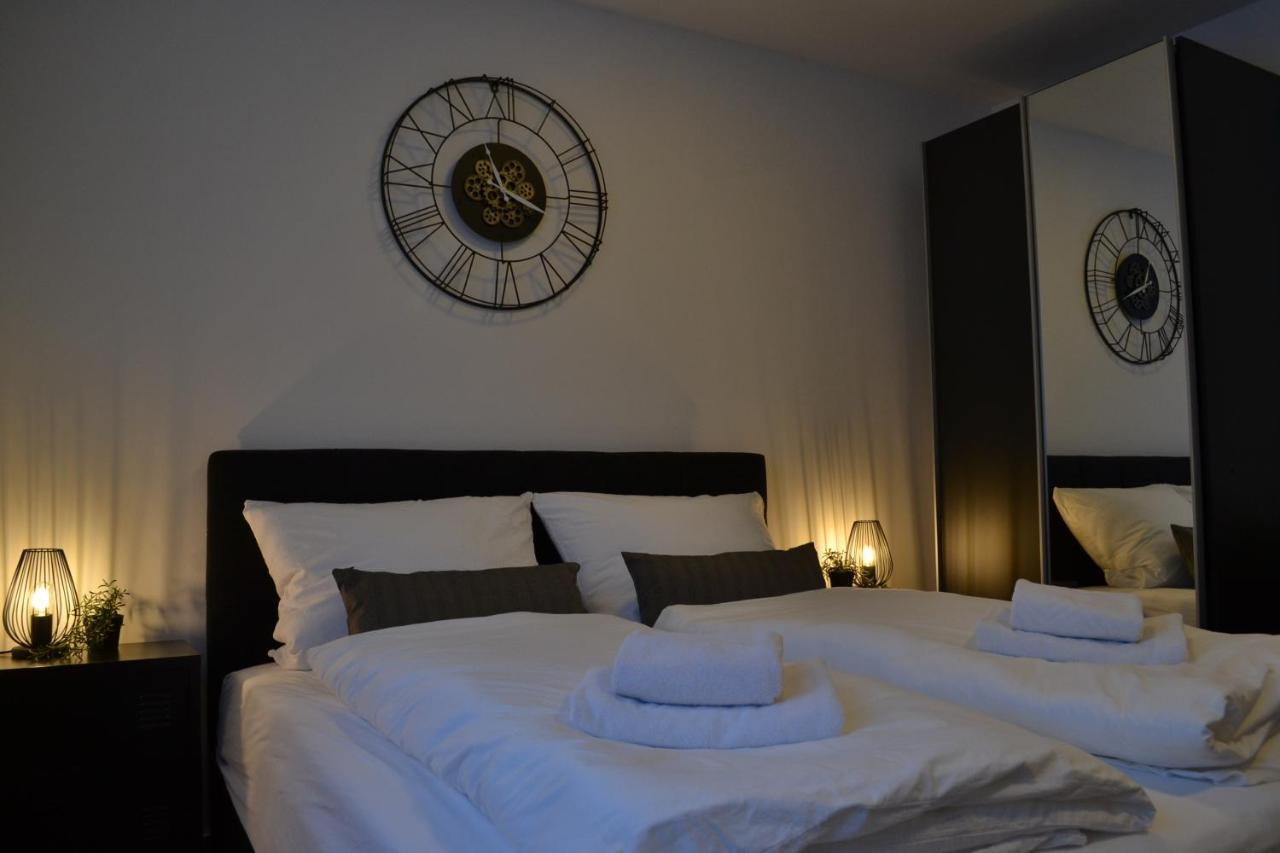 Apartment Mit Terrasse Und Eigenem Eingang